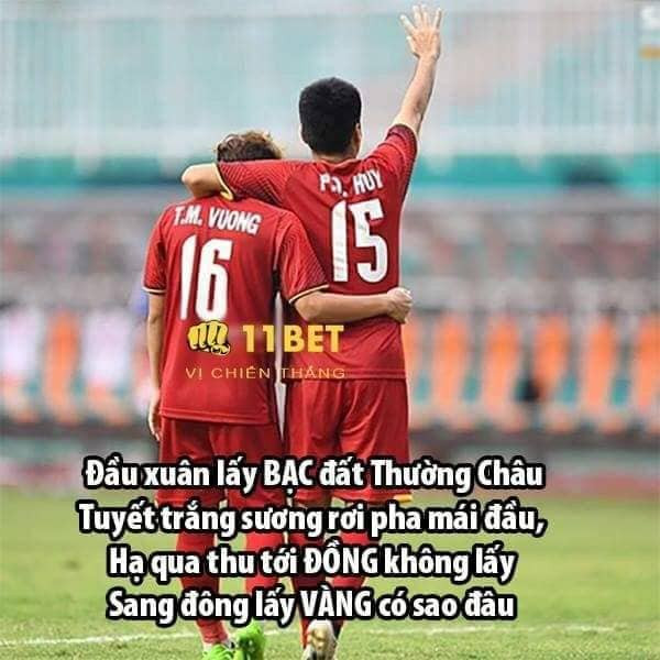 NHM đang tràn đầy kỳ vọng và niềm tin vào tương lai giành cúp vàng của ĐT Việt Nam tại AFF Cup 2018. (Ảnh: FB Văn Hoàng) NHM đang tràn đầy kỳ vọng và niềm tin vào tương lai giành cúp vàng của ĐT Việt Nam tại AFF Cup 2018. (Ảnh: FB Văn Hoàng)