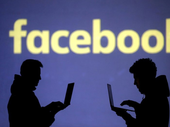 Facebook chỉ cần vài dữ liệu từ nhà bán lẻ để tạo ra một “custom audience” (đối tượng tùy chỉnh), hay một nhóm người dùng đã mua sắm tại đây. (Ảnh: Reuters) Facebook chỉ cần vài dữ liệu từ nhà bán lẻ để tạo ra một “custom audience” (đối tượng tùy chỉnh), hay một nhóm người dùng đã mua sắm tại đây. (Ảnh: Reuters)
