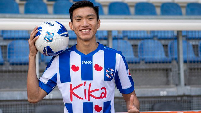 Văn Hậu có khả năng không kịp tham dự trận đấu với Ajax Amsterdam tại giải Hà Lan. Văn Hậu có khả năng không kịp tham dự trận đấu với Ajax Amsterdam tại giải Hà Lan.