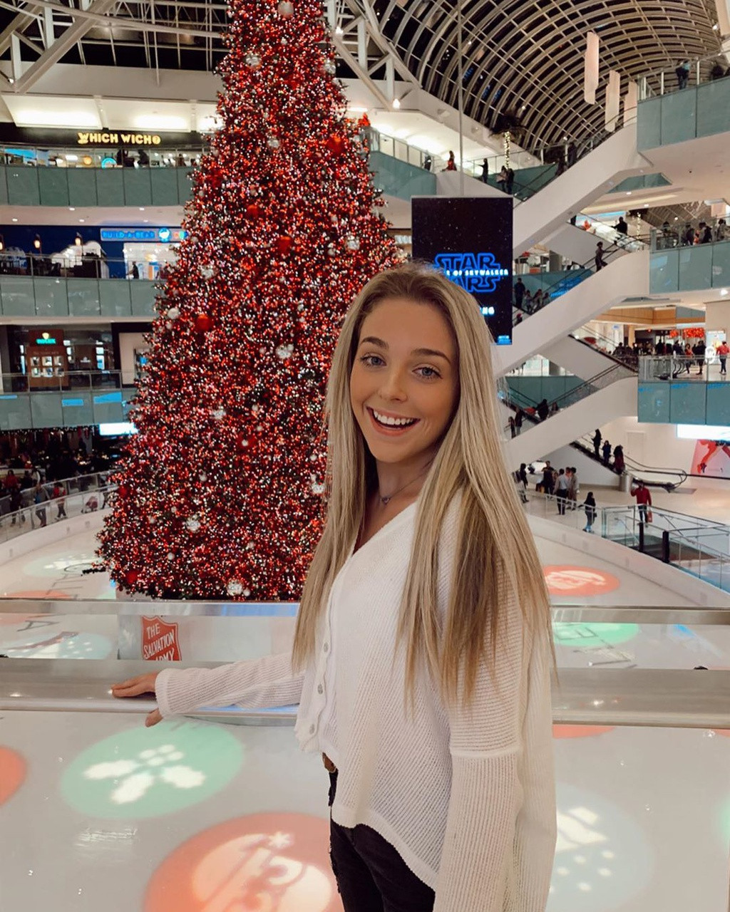 Ảnh: Alexandralinnn, marandadoss_. Ảnh: Alexandralinnn, marandadoss_.