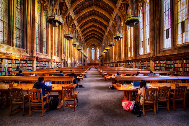 Thư viện Đại học Washington ở Seattle, Mỹ Thư viện Đại học Washington ở Seattle, Mỹ