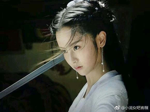 Những hình ảnh rò rỉ hiếm hoi từ hậu trường được khán giả khen ngợi.