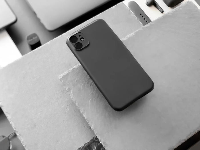 Tuy đây không phải là một chiếc iPhone thật sự, tuy nhiên rất có thể thiết kế của bản mô hình này chính là thiết kế của những chiếc iPhone 2019. (Ảnh: NOOD) Tuy đây không phải là một chiếc iPhone thật sự, tuy nhiên rất có thể thiết kế của bản mô hình này chính là thiết kế của những chiếc iPhone 2019. (Ảnh: NOOD)