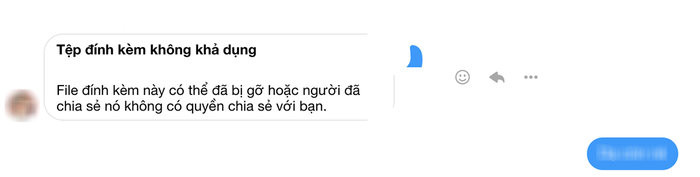 Các nhãn dán và biểu tượng giơ ngón tay cái khi được gửi đi sẽ chỉ hiển thị thông báo “Attachment unavailable” trên khung chat của người nhận. (Ảnh chụp màn hình) Các nhãn dán và biểu tượng giơ ngón tay cái khi được gửi đi sẽ chỉ hiển thị thông báo “Attachment unavailable” trên khung chat của người nhận. (Ảnh chụp màn hình)