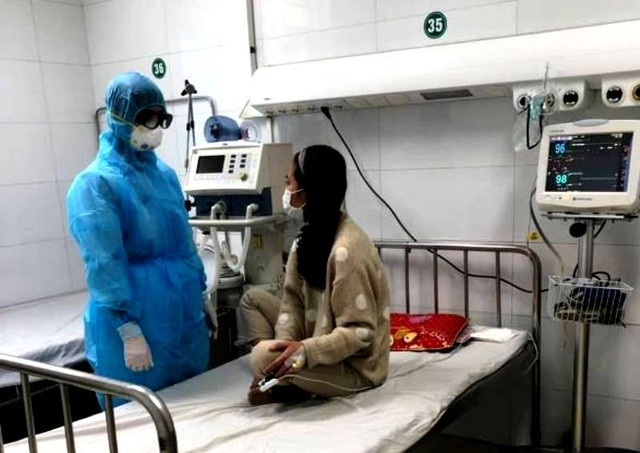 Nữ bệnh nhân Tr, được xác định dương tính với virus corona. Nữ bệnh nhân Tr, được xác định dương tính với virus corona.