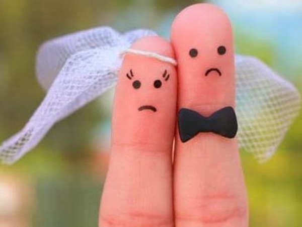 Lễ cưới vẫn diễn ra, chỉ có điều, không như mọi người nghĩ.
