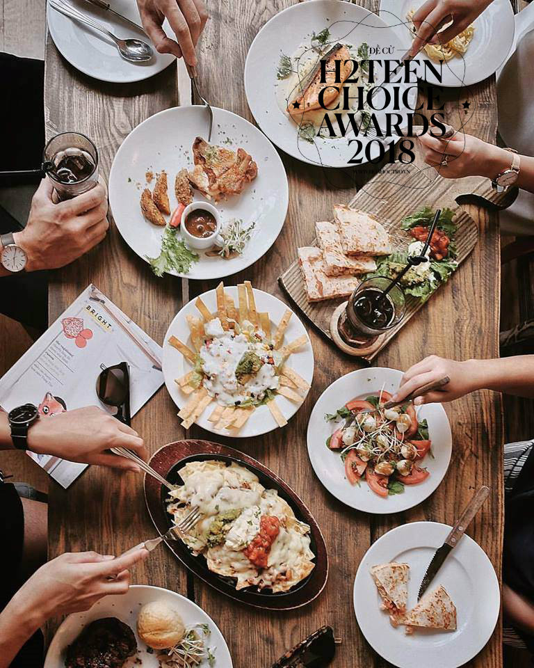 Những bức hình được đăng tải trên Instagram của Trung Kiên đều đẹp lung linh và khiến người ta cồn cào ruột gan vì quá ngon và bắt mắt. Những bức hình được đăng tải trên Instagram của Trung Kiên đều đẹp lung linh và khiến người ta cồn cào ruột gan vì quá ngon và bắt mắt.