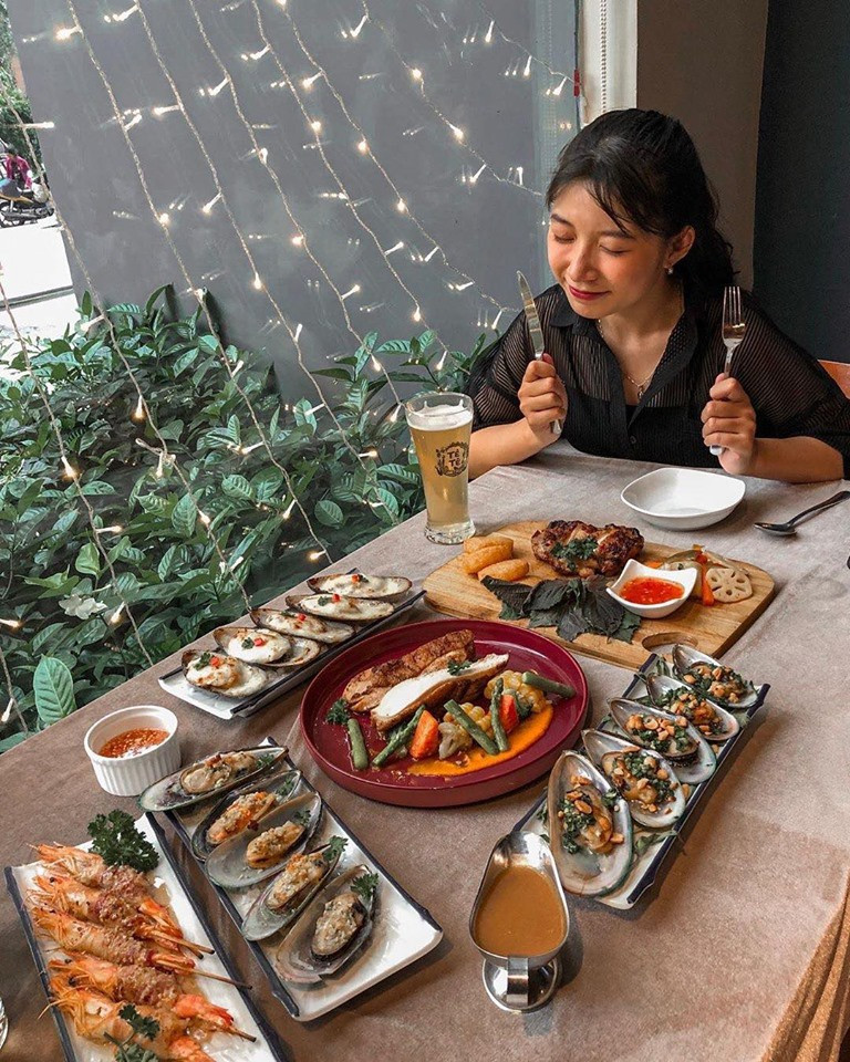 Ảnh: Saigonkitchenandcafe, Hukha.foodaholic. Ảnh: Saigonkitchenandcafe, Hukha.foodaholic.