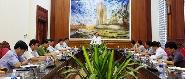 Bí thư Tỉnh ủy Quảng Bình Hoàng Đăng Quang giao Công an xem xét làm rõ vụ việc đề thi tuyển sinh lớp 10 môn Ngữ Văn ở tỉnh này. (Ảnh: báo Giao Thông) Bí thư Tỉnh ủy Quảng Bình Hoàng Đăng Quang giao Công an xem xét làm rõ vụ việc đề thi tuyển sinh lớp 10 môn Ngữ Văn ở tỉnh này. (Ảnh: báo Giao Thông)