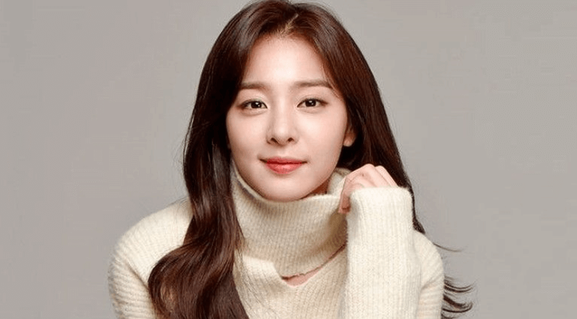 Ngoài ra, OUI Entertainment còn là công ty quản lý của nữ diễn viên Seol In Ah. Ngoài ra, OUI Entertainment còn là công ty quản lý của nữ diễn viên Seol In Ah.