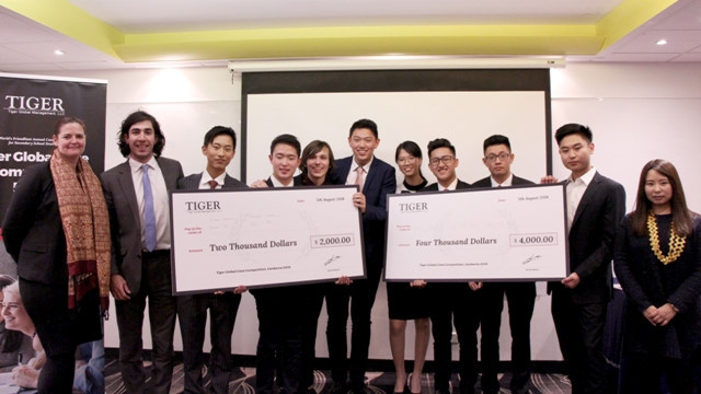 Đội teen THPT chuyên Thăng Long (Đà Lạt) giành chiến thắng thuyết phục trước đội Sydney Grammar School. Đội teen THPT chuyên Thăng Long (Đà Lạt) giành chiến thắng thuyết phục trước đội Sydney Grammar School.