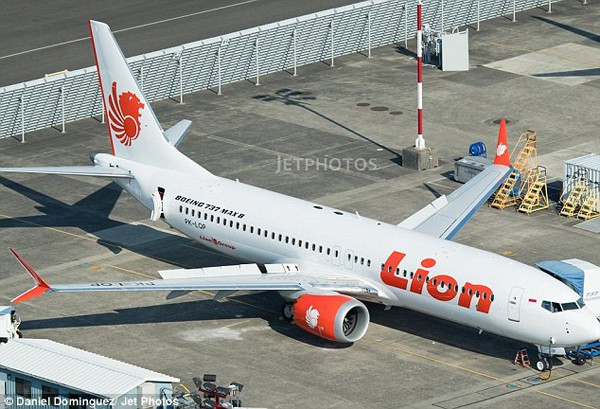 Máy bay Boeing 737 nổi tiếng là chiếc máy bay hiện đại có thông số kỹ thuật tốt. Máy bay Boeing 737 nổi tiếng là chiếc máy bay hiện đại có thông số kỹ thuật tốt.