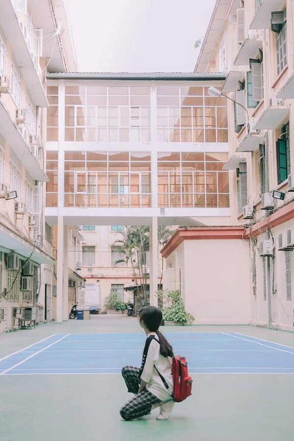 Chỉ cần chỉnh màu một chút là bạn đã có ngay bộ ảnh "sống ảo" tại Đại học Khoa học Tự nhiên đẹp như ở trời Tây. Chỉ cần chỉnh màu một chút là bạn đã có ngay bộ ảnh "sống ảo" tại Đại học Khoa học Tự nhiên đẹp như ở trời Tây.