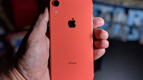 iPhone Xr năm nay có thể có camera kép ở mặt lưng tuy nhiên vẫn dùng màn hình LCD. (Ảnh: ZDNet) iPhone Xr năm nay có thể có camera kép ở mặt lưng tuy nhiên vẫn dùng màn hình LCD. (Ảnh: ZDNet)