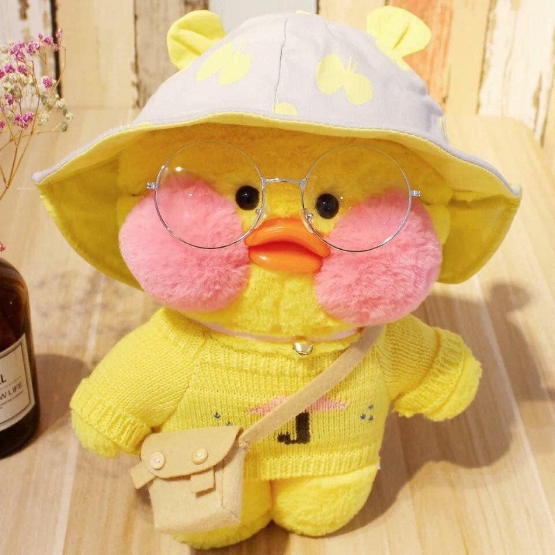 Nhìn mặt chú vịt lúc nào cũng như đang rất vui vẻ hào hứng. Nhìn mặt chú vịt lúc nào cũng như đang rất vui vẻ hào hứng.