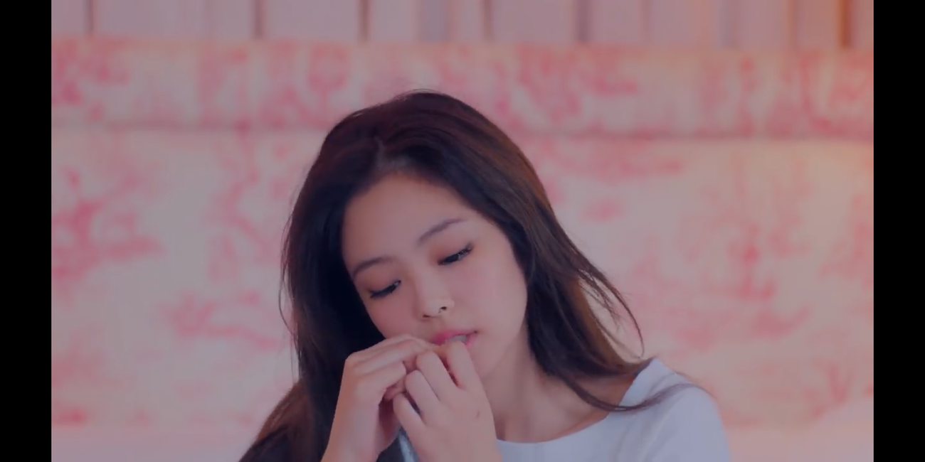 thậm chí là xuề xòa, tùy hứng... thậm chí là xuề xòa, tùy hứng...