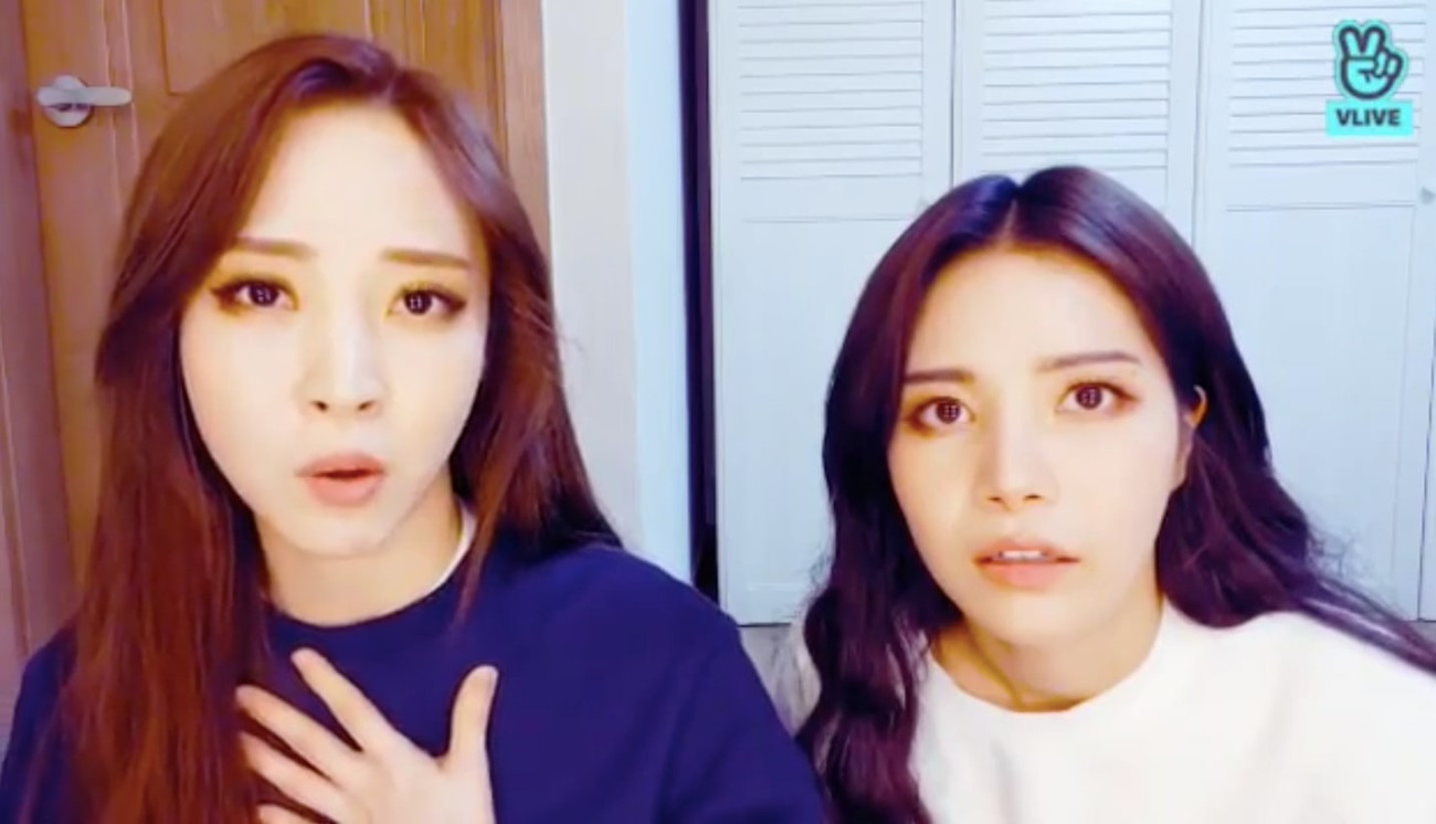 Moonbyul và Solar đã không ngần ngại diss thẳng thắn anti-fan ngay trên sóng chương trình trực tiếp của Vlive. Moonbyul và Solar đã không ngần ngại diss thẳng thắn anti-fan ngay trên sóng chương trình trực tiếp của Vlive.