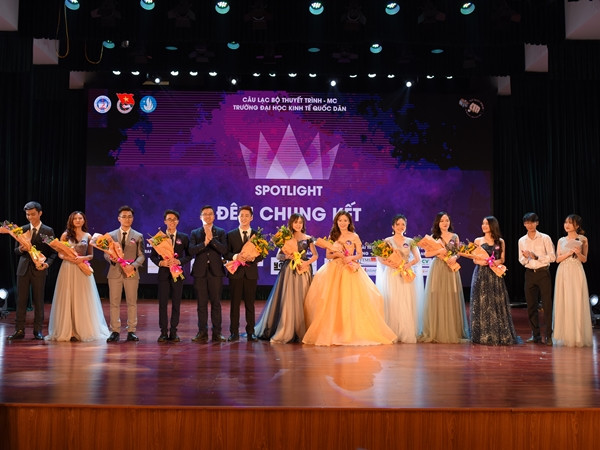 TOP 10 thí sinh xuất sắc nhất tranh tài tại vòng Chung kết SPOTLIGHT 2019. TOP 10 thí sinh xuất sắc nhất tranh tài tại vòng Chung kết SPOTLIGHT 2019.