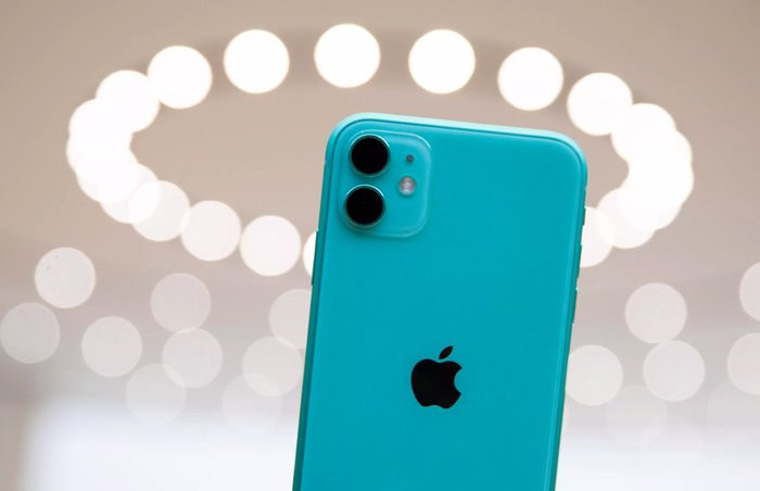 Người dùng Việt mua iPhone mới thường phải đợi khoảng 2 tuần ở thời điểm này. (Ảnh: CNET) Người dùng Việt mua iPhone mới thường phải đợi khoảng 2 tuần ở thời điểm này. (Ảnh: CNET)