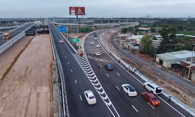 Kết nối cao tốc Biên Hòa - Vũng Tàu và TPHCM - Long Thành, giảm tải cho quốc lộ 51