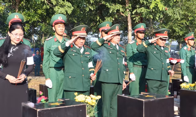 Đồng Nai truy điệu, an táng 29 hài cốt liệt sĩ