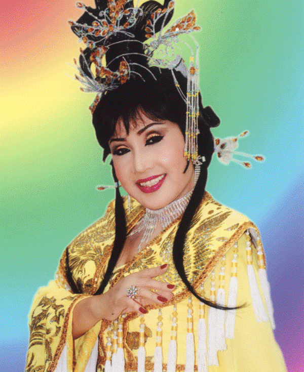 NSND Lệ Thuỷ: 'Cô đào ngoại hạng' của sân khấu cải lương giờ ra sao? ảnh 1