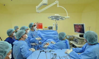 Tuổi đôi mươi phải ghép thận: Trả giá đắt từ sự chủ quan