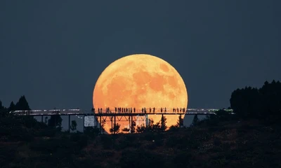 Siêu trăng "chill" nhất năm sẽ xuất hiện trên bầu trời Việt Nam đêm nay 4/12