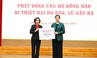 Hà Nội sẽ hỗ trợ nhân dân các tỉnh miền Trung khắc phục hậu quả mưa lũ