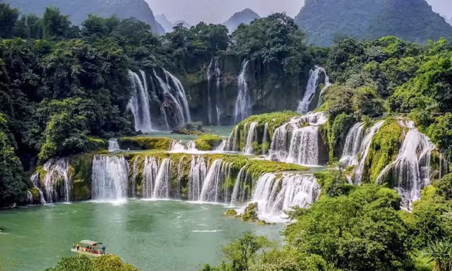 Non nước Cao Bằng giữ vững danh hiệu công viên địa chất toàn cầu