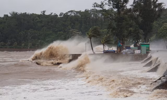Biển Đông sắp có áp thấp nhiệt đới