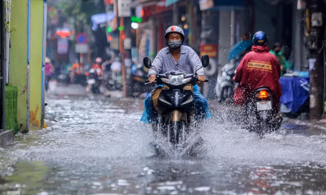 Từ chiều tối nay, miền Bắc đón mưa rất to