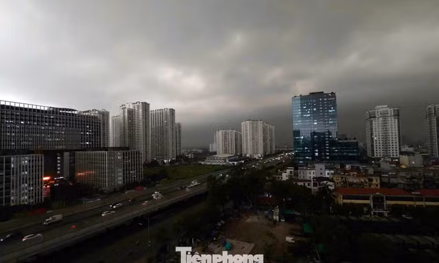 Mưa dông bao trùm miền Bắc, một người thiệt mạng