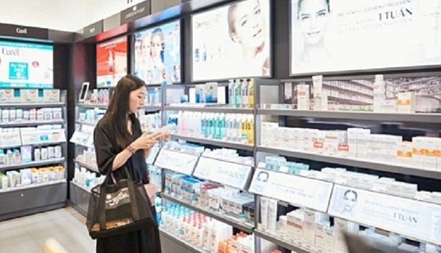 Thị trường mỹ phẩm bùng nổ: Hậu kiểm siết chặt, hàng trăm sản phẩm bị đình chỉ