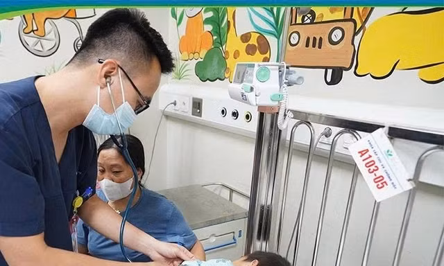 Một trẻ tử vong, hai trẻ nguy kịch do ong đốt