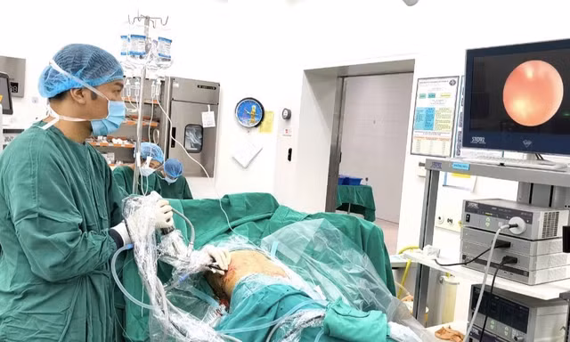 Nguy hiểm tính mạng vì quên ống sonde trong cơ thể suốt 2 năm