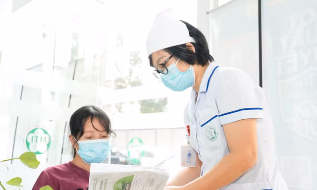 Chủ quan với bệnh thủy đậu, cô gái 19 tuổi nguy kịch