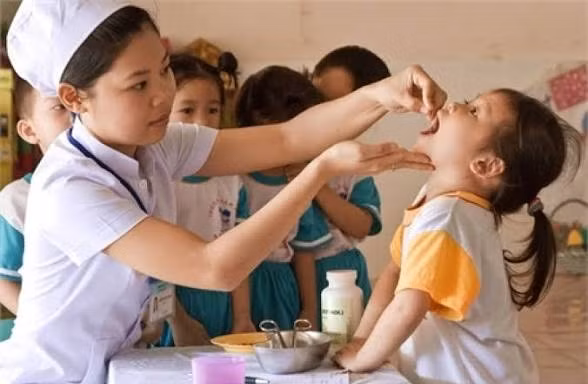 Thiếu vi chất dinh dưỡng âm thầm đe dọa sự phát triển của trẻ em Việt Nam