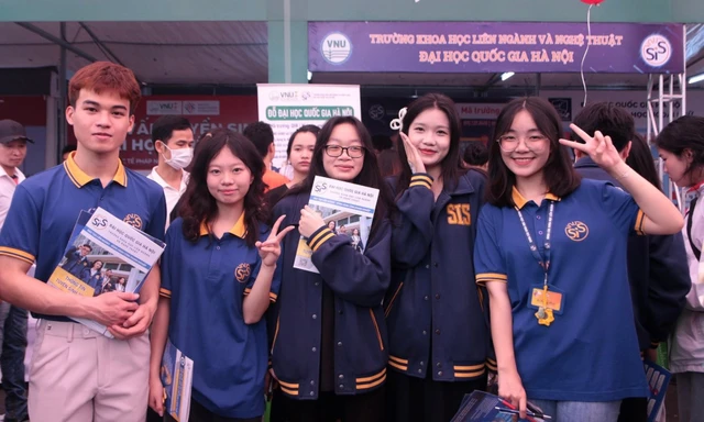 Các trường thuộc ĐHQG Hà Nội quy đổi 5.5 IELTS thành 8 điểm tiếng Anh 