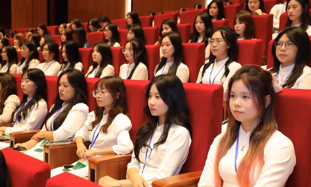  Đại học phải có nhiều sáng kiến phục vụ phát triển quốc gia