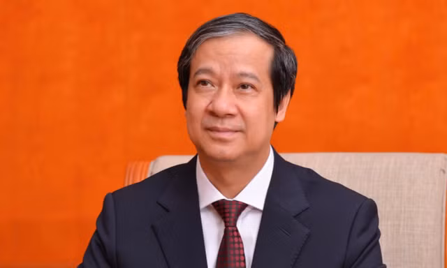 Trăn trở của Bộ trưởng Giáo dục về lương, phụ cấp, chính sách thu hút người tài