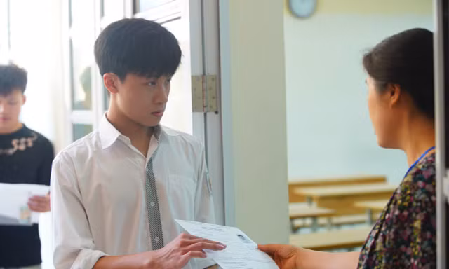 Đề thi tốt nghiệp môn Tin học, cập nhật đáp án các mã đề