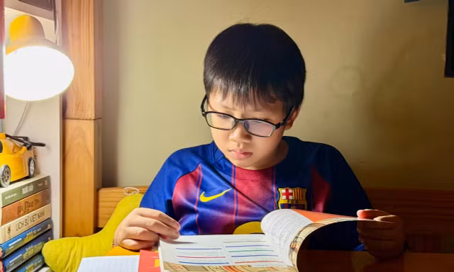 Học sinh người dân tộc Ê-đê háo hức được ‘đi máy bay’ dự Chung kết AIMO