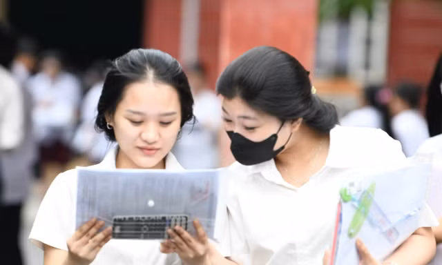 Thi tốt nghiệp THPT 2025: Lịch sử có 'mưa' điểm 10