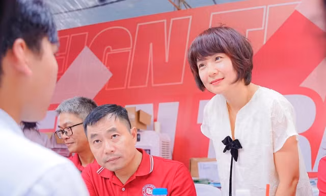 Trường Đại học Ngoại thương công bố bảng quy đổi điểm tương đương giữa các phương thức xét tuyển.