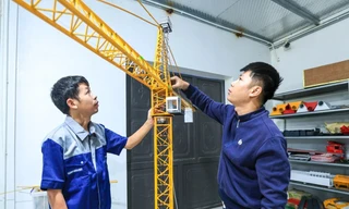 Chàng trai nghèo khởi nghiệp thành công với sản phẩm đồ chơi cao cấp xuất sang trời Âu