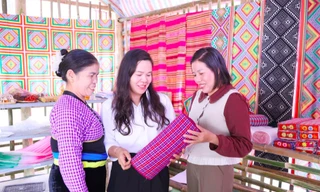 Nhiều mô hình hiệu quả lan tỏa ý chí vượt khó, làm giàu của phụ nữ ở Gia Phù, Sơn La