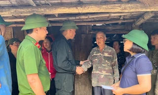 Sơn La khẩn cấp cứu dân vùng lũ: Không để ai 'màn trời chiếu đất'