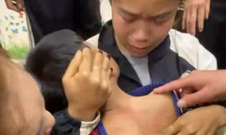 Học sinh lớp 1 bị 'nhốt' trong lớp nhiều giờ sau khi tan học