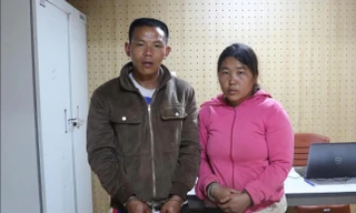 Bắt quả tang cặp đôi vận chuyển 60.000 viên hồng phiến qua biên giới